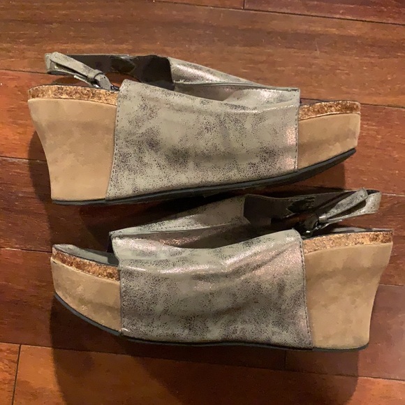 Pierre Dumas leather open toed heels - Picture 3 of 9